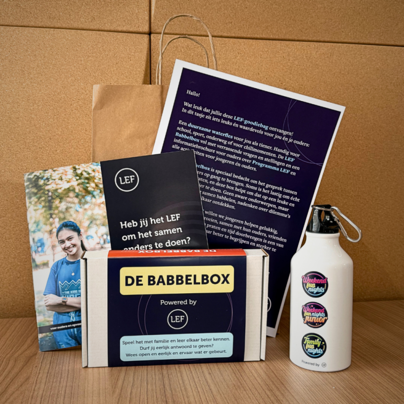 Leerlingen groep 8 ontvangen LEF-goodiebag afbeelding